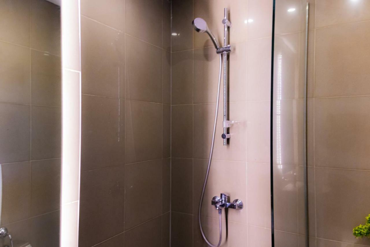 Appartamento Zamalek Suites By Brassbell Il Cairo